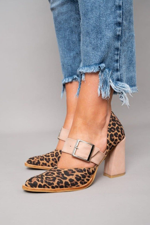 Andrea | Elegant Stora Rem Leopardklackar