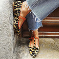 Stiliga | Eleganta Leopard T-Strap Lågskor