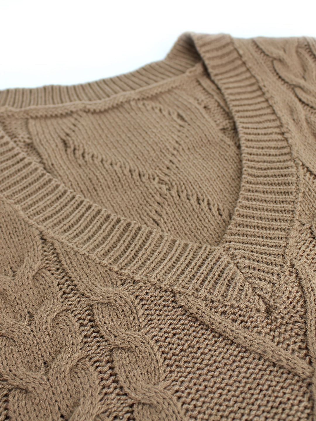 Cora | Mysig Kabelstickad V-Hals Västsweater
