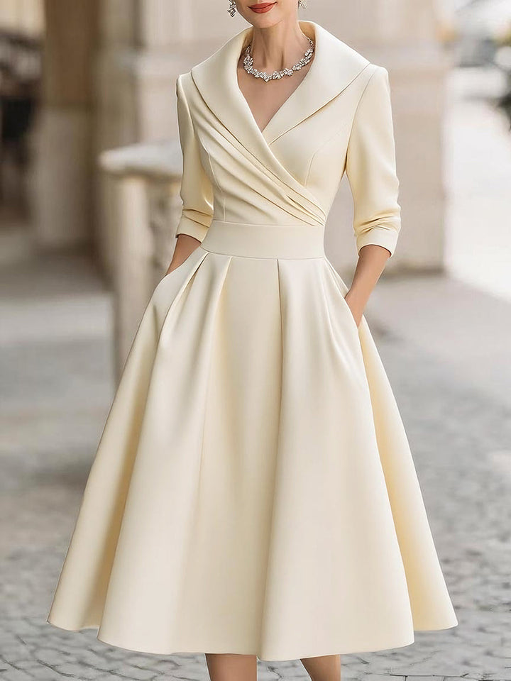 Coraline | Elegant V-ringad kvällsklänning