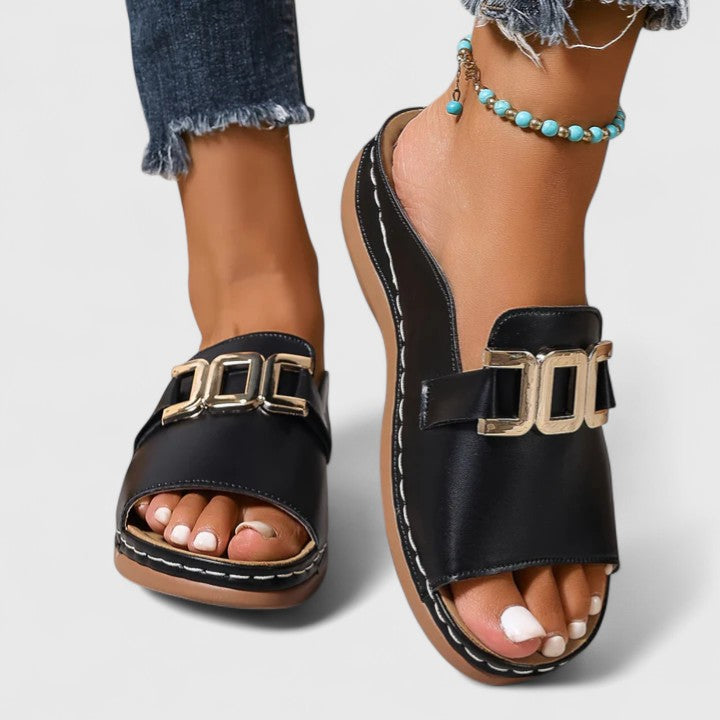 Sienna | Bekväm Ortopedisk Spännsandal