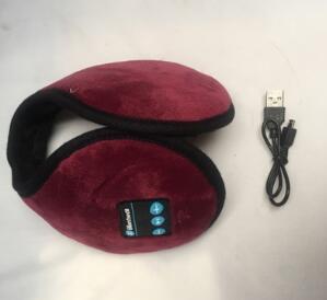 Rosa öronmuffar med bluetooth-hörlurar