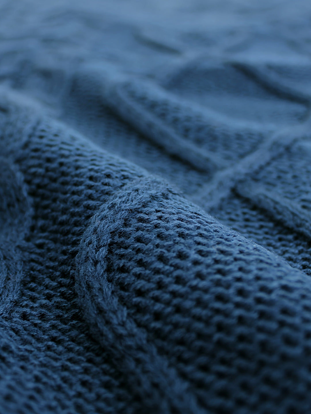 Cora | Mysig Kabelstickad V-Hals Västsweater