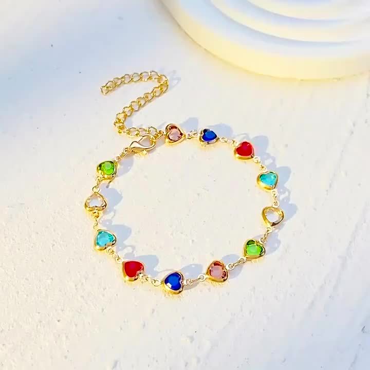Gail | Stilig flerfärgad hjärtformad armband
