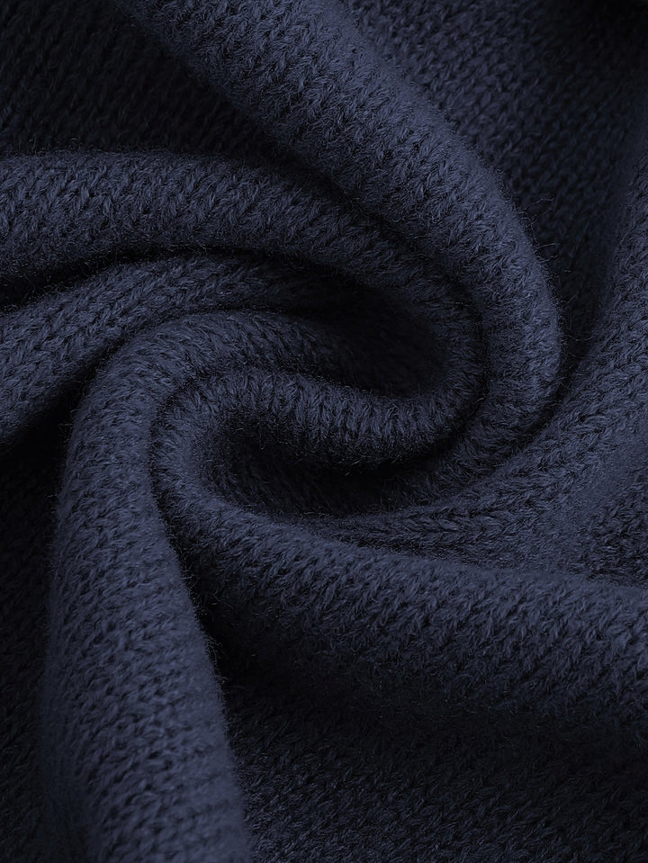 Gideon | Kabelstickad V-ringad Tröja