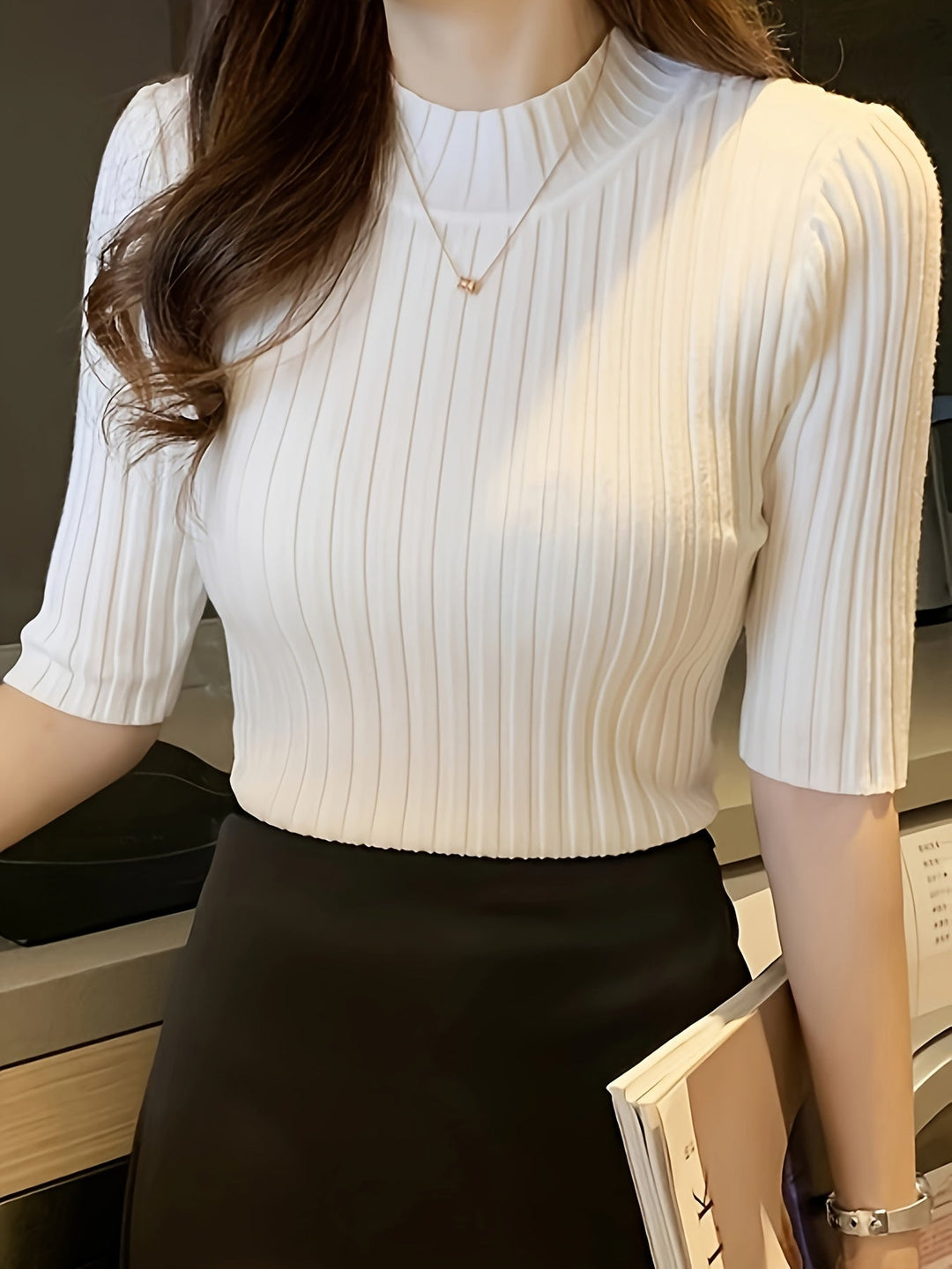 Verity | Ribbade Mock-Neck Topp