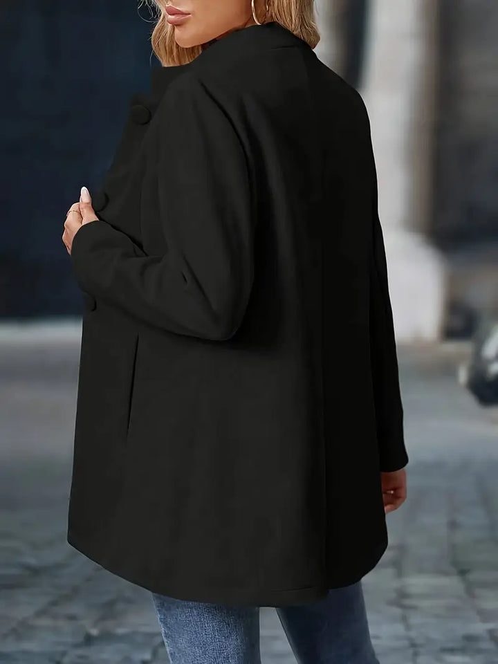 Juliette | Elegant Kappa med Ståkrage och Knappar