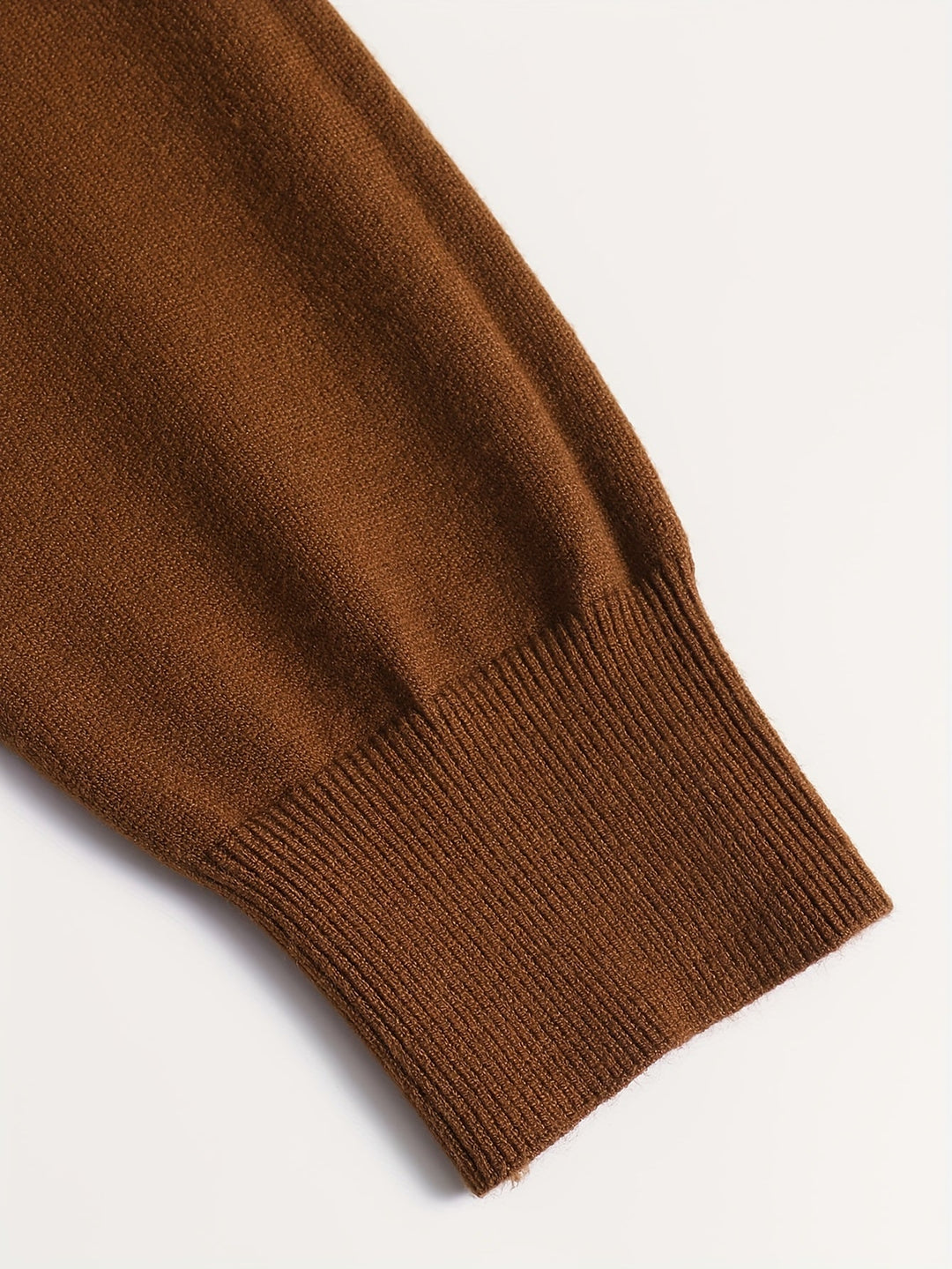 Everett | Raffinerad Höghalssweater