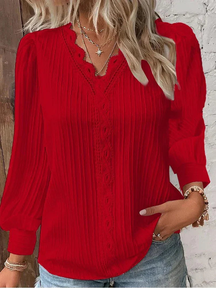 Naomi | Elegant Blus med Spetsdetaljer