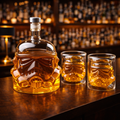 Darren | Whiskyflaskset Flaskan och Glaset
