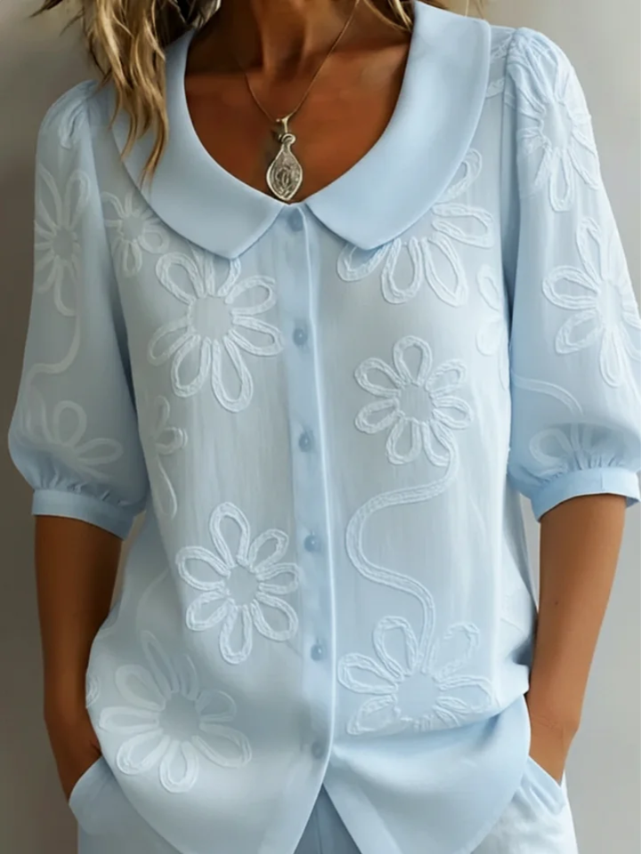 Alyssa | Stilren Broderad Blomblus