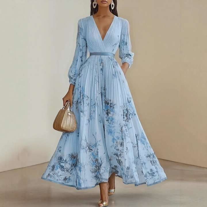 Alexia | Elegant Plisserad Maxi V-klänning