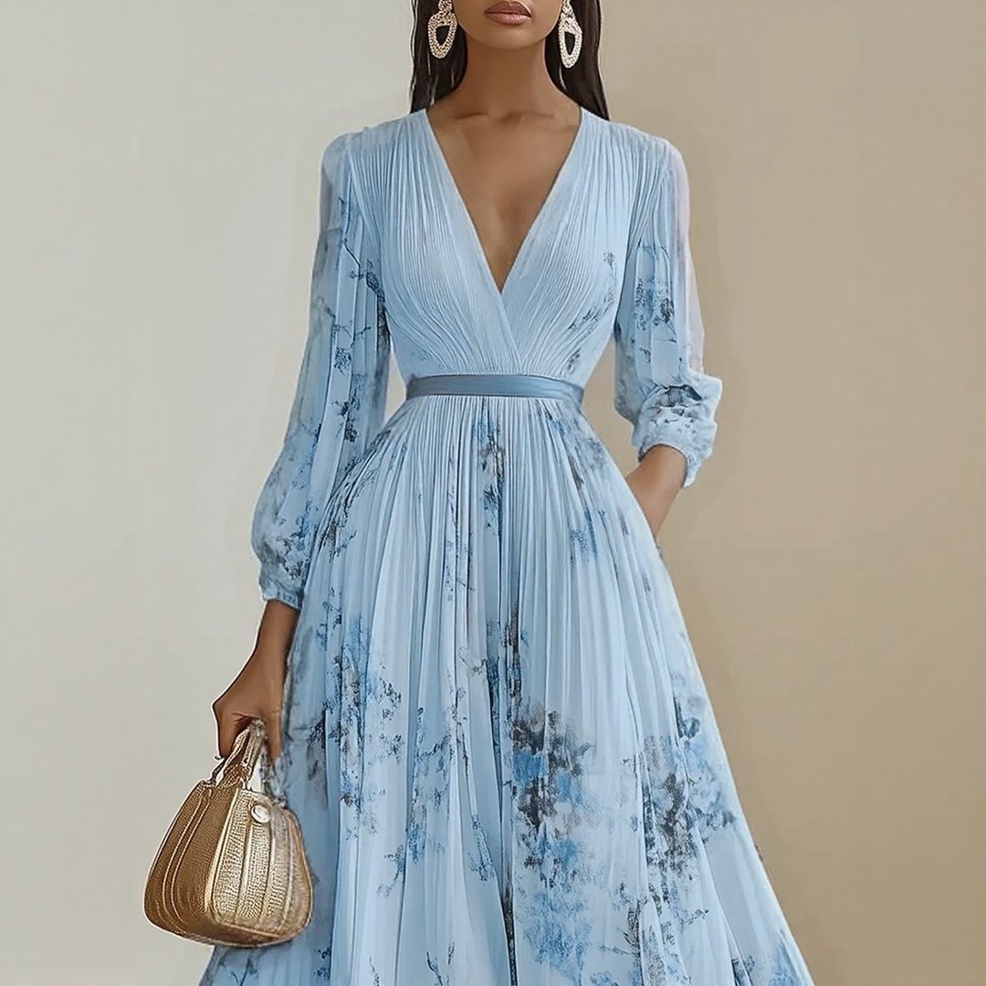 Alexia | Elegant Plisserad Maxi V-klänning
