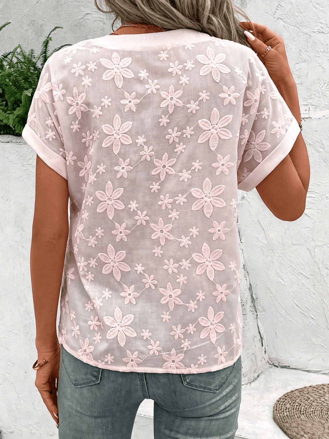 Whitney | Blommönstrad Broderad V-ringad Blus