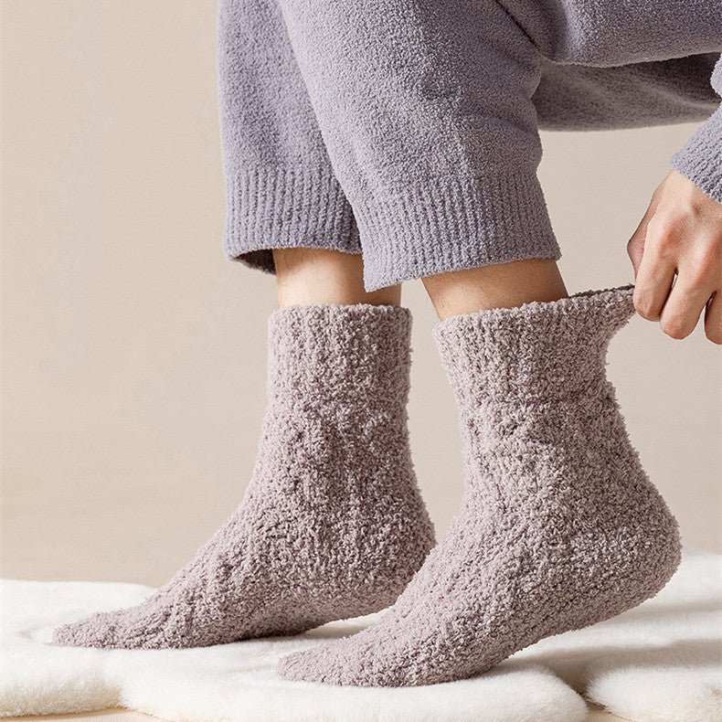 Fluffiga mysstrumpor i korallfleece – halkskydd och tjockt foder